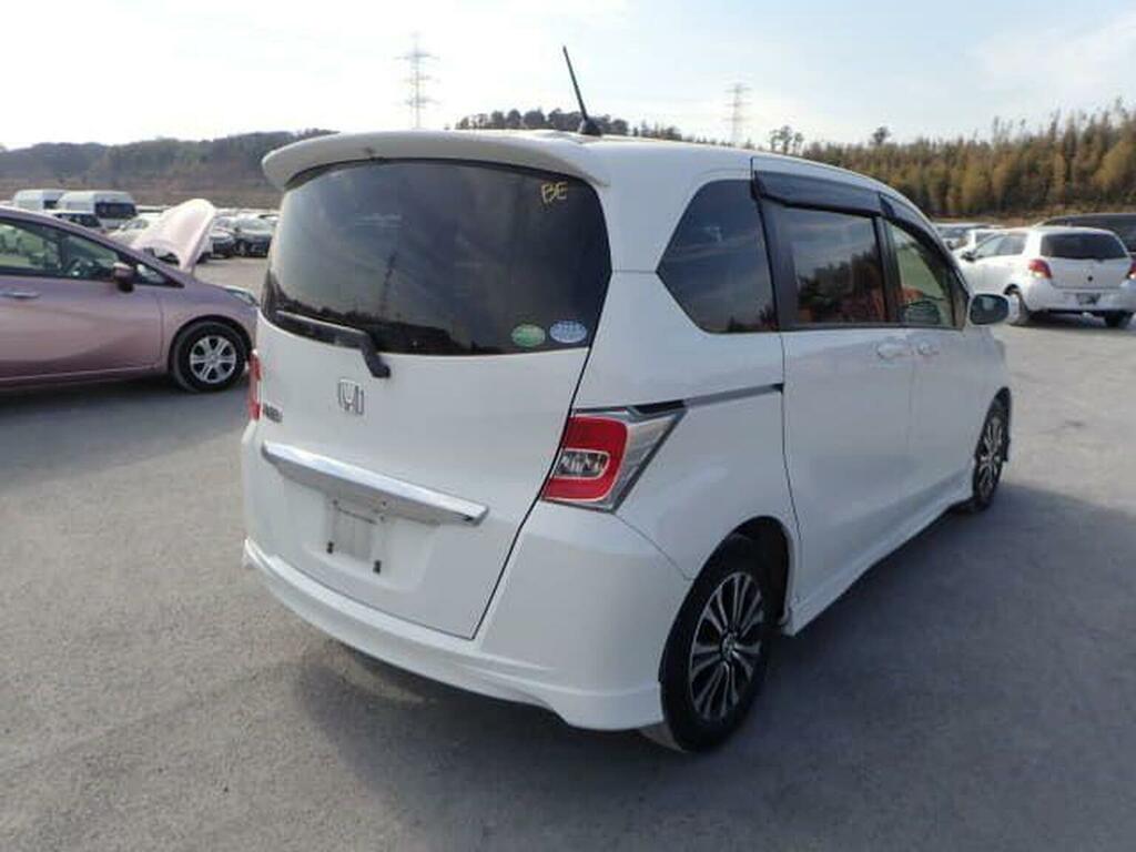 Honda Freed Mpv 1.5 Lift Mobility Chair Ulez Free 20146 White #2