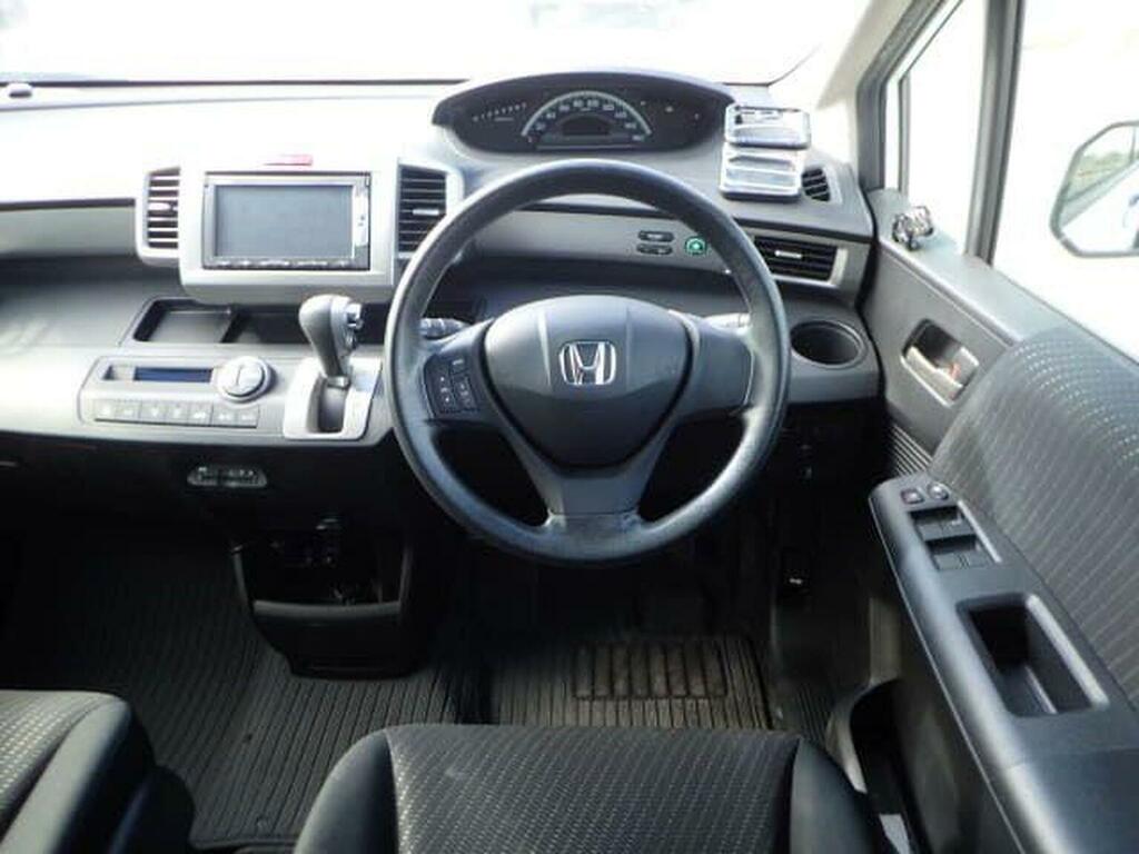 Honda Freed Mpv 1.5 Lift Mobility Chair Ulez Free 20146 White #3