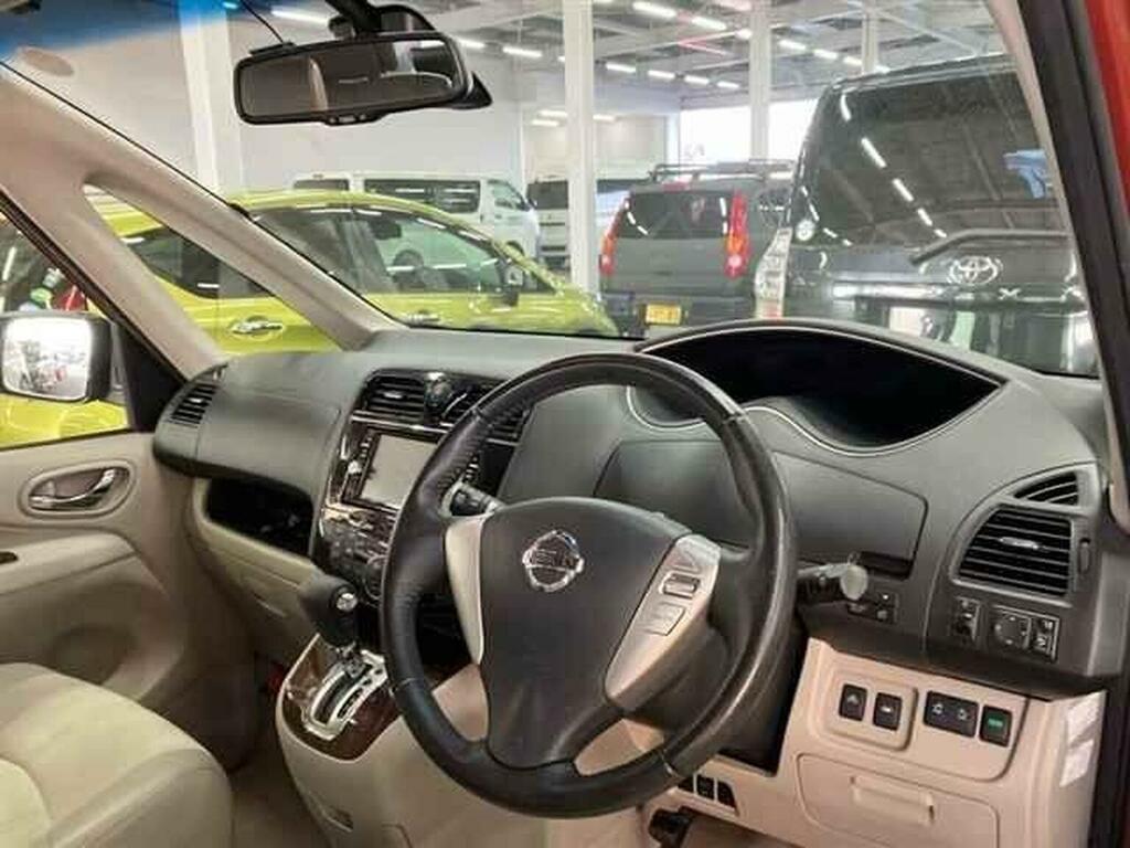 Nissan Serena Mpv 2.0 Hybrid G Edi Sunroof Leater 8 Seats 2015 Red #3