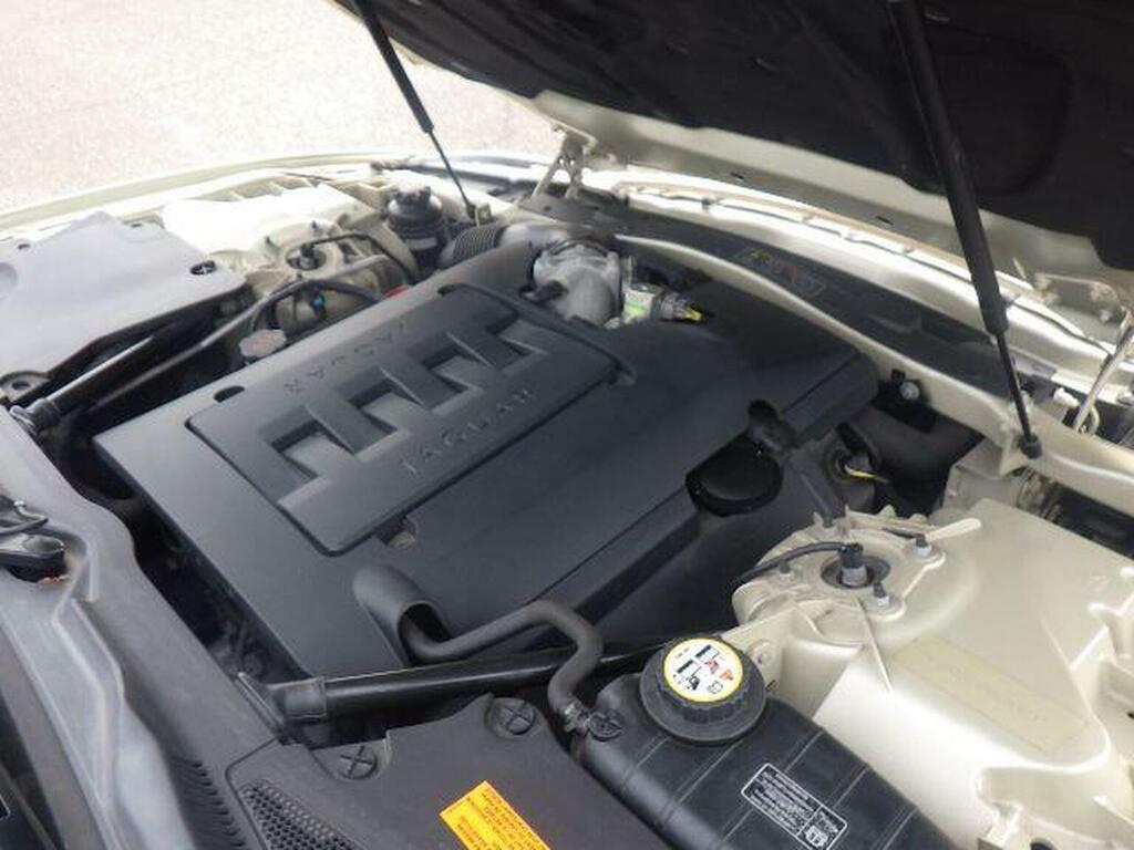 Jaguar XK Convertible 4.2 V8 Euro 4 300Ps Ulez Free Gold #4