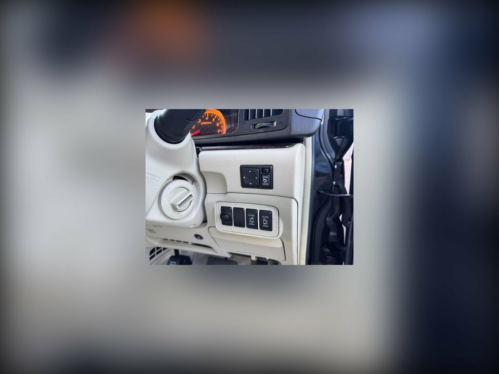 Nissan Elgrand 3.5 V6 Rider Black #2