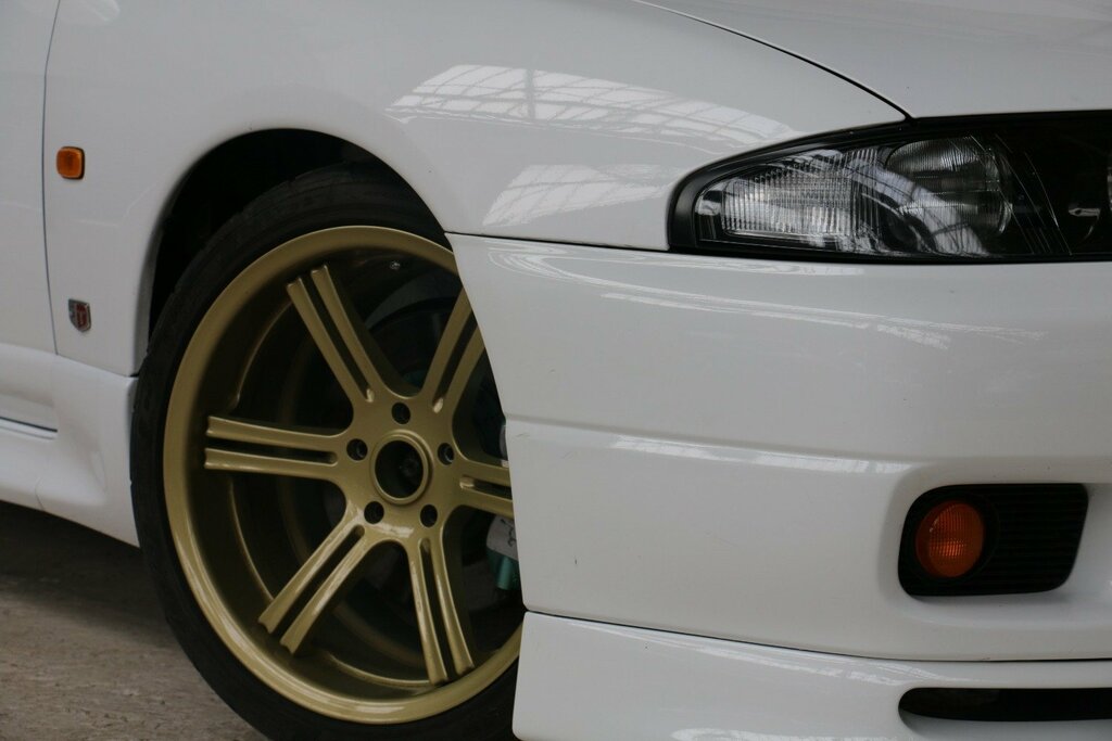 Nissan Skyline Legendary Tuners R.i.p.s Rb30 Gtr 33 V-spec Fully White #4