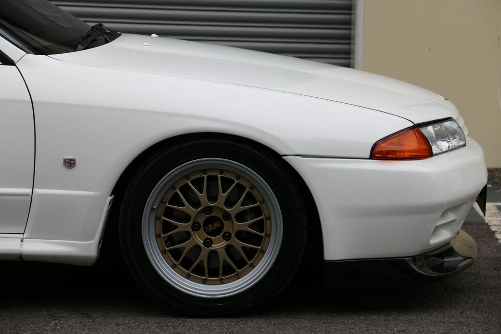 Nissan Skyline Gtr White #5