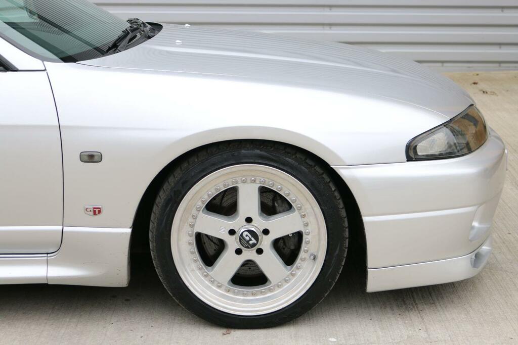 Nissan GT-R R33 Silver #6