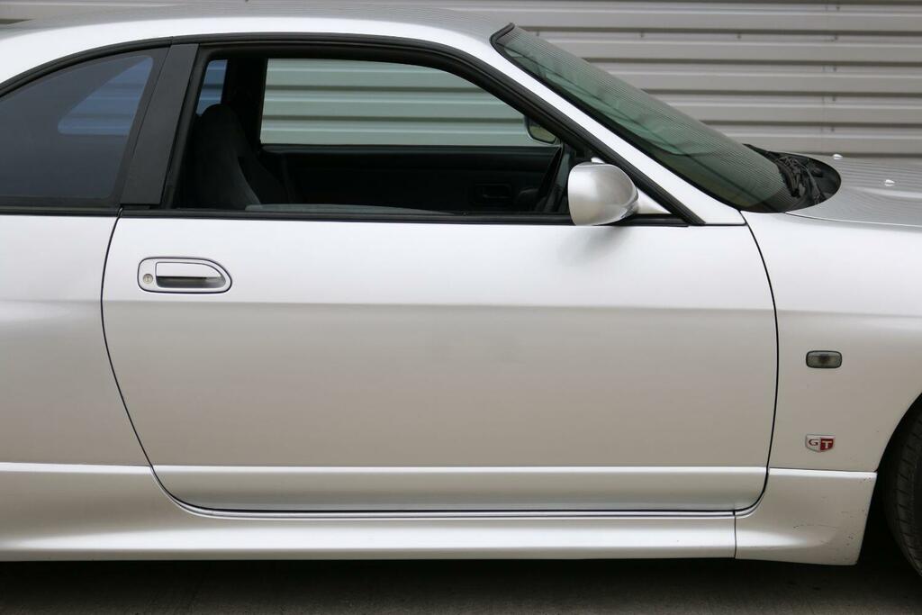 Nissan GT-R R33 Silver #5