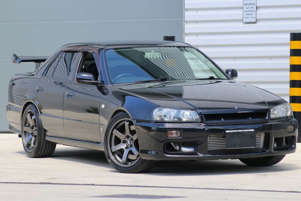 Nissan Skyline Nissan Skyline R34 Gtt 5 Speed Rare 4-Door Black #2