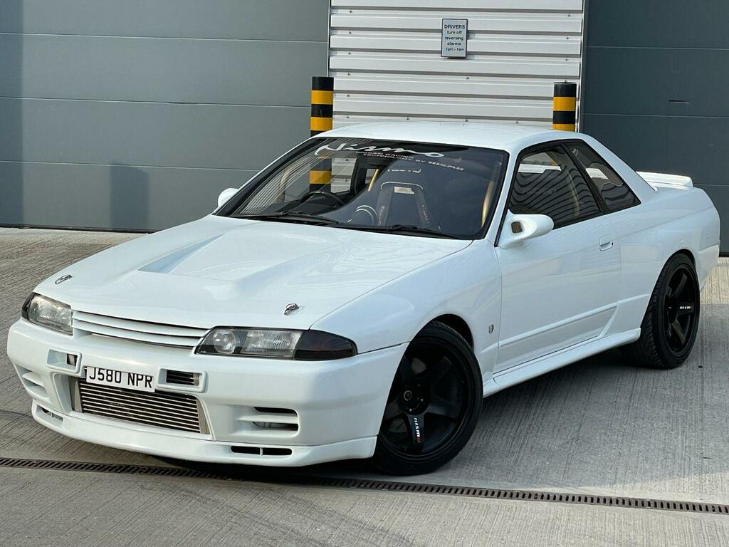 Nissan Skyline 2.6 Single Turbo Gtr R32 White #5