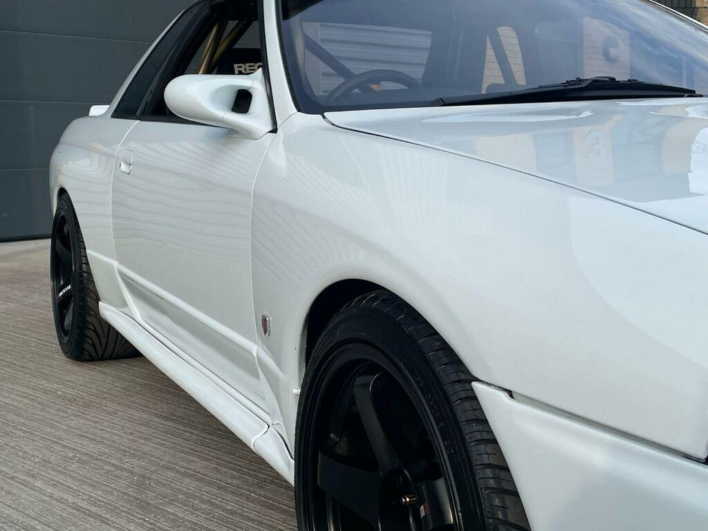 Nissan Skyline 2.6 Single Turbo Gtr R32 White #3