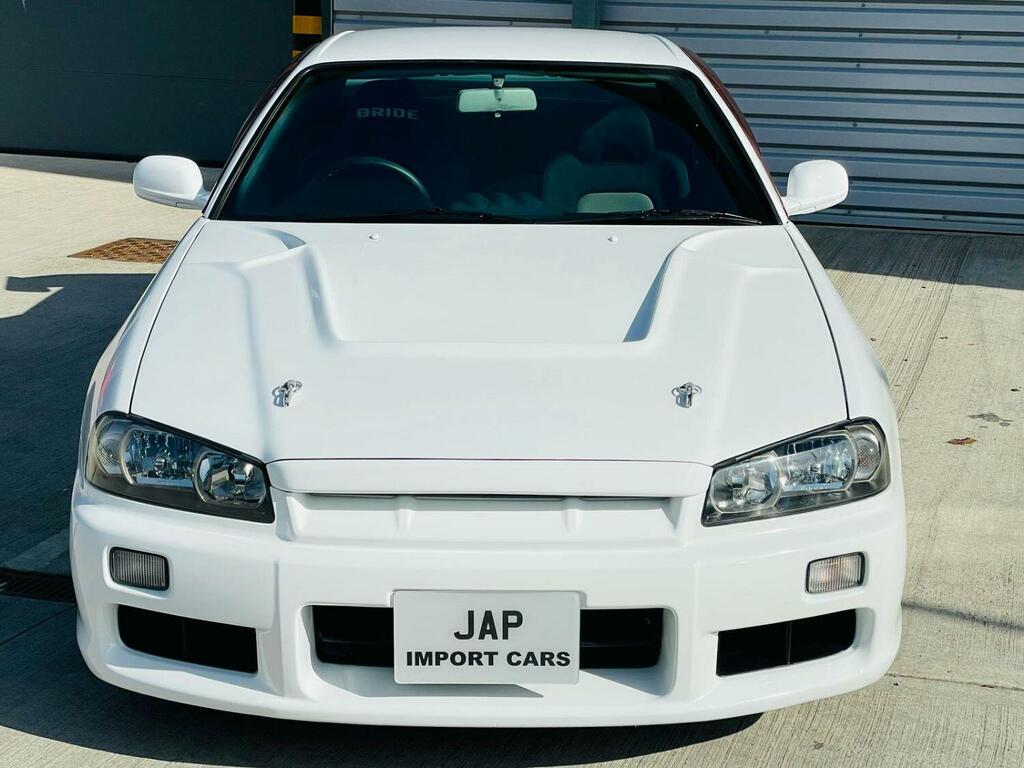 Nissan Skyline 2.5 Gtt White #4