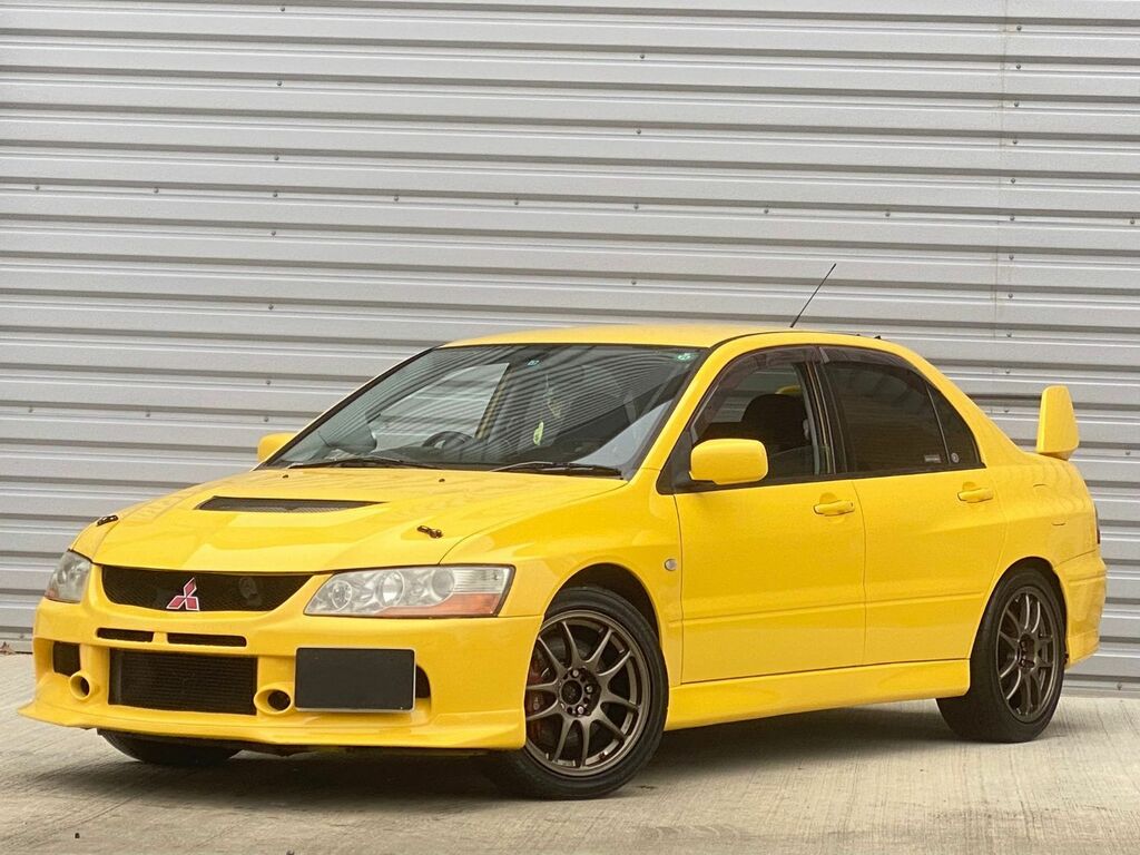 Mitsubishi Lancer Evo 8 Fresh Import High Quality Car Must Be Seen Yellow #3
