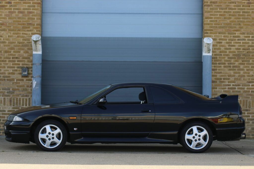 Nissan Skyline Super Stunning Gtst Just Arrived In Stock Full Det Black #3