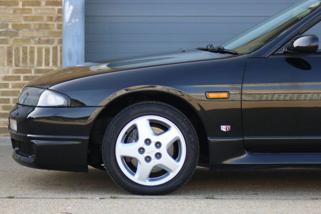 Nissan Skyline Super Stunning Gtst Just Arrived In Stock Full Det Black #4