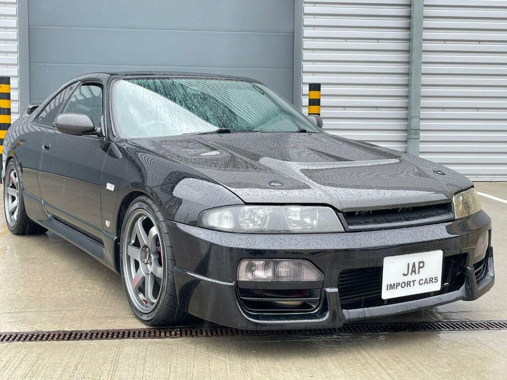 Nissan Skyline Nissan Skyline Gtst 2.5 Turbo Totally Genuine Mint White #25