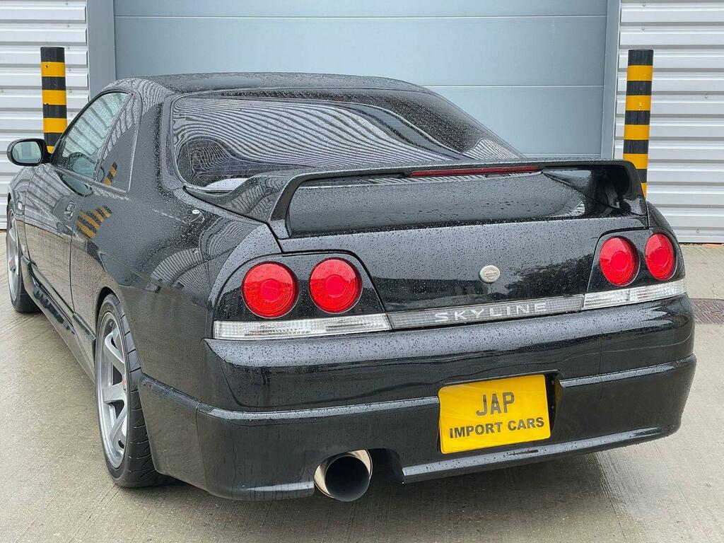 Nissan Skyline Nissan Skyline Gtst 2.5 Turbo Totally Genuine Mint White #40