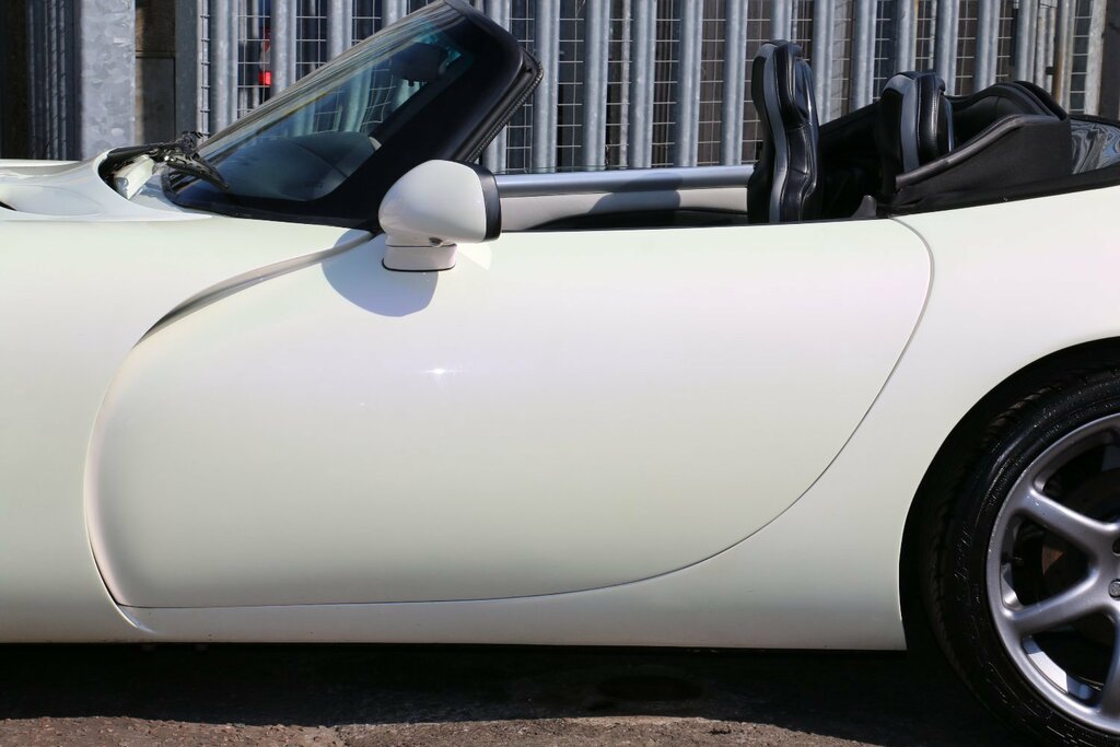 TVR Tamora Unspecified Black #27
