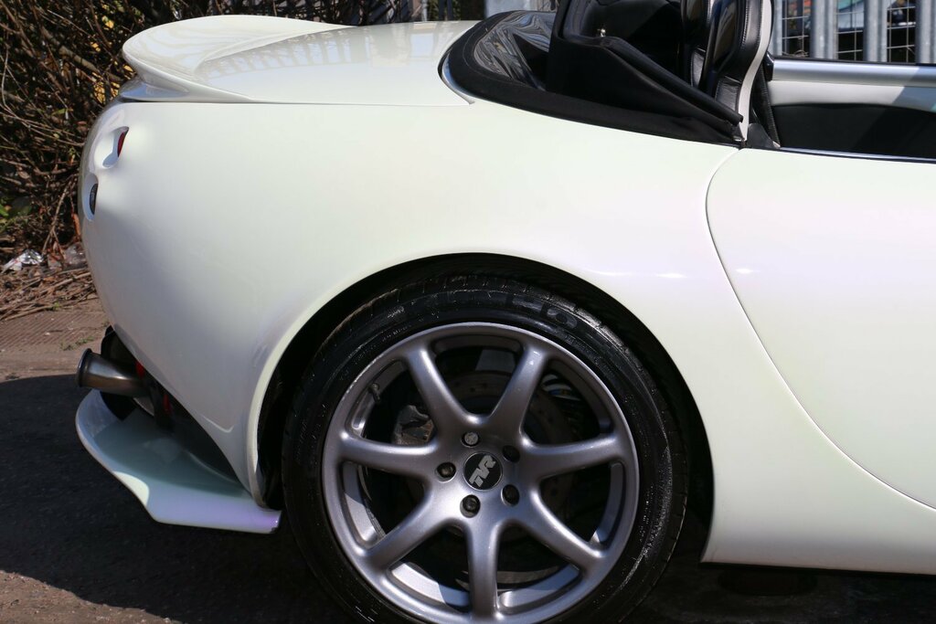 TVR Tamora Unspecified Black #13