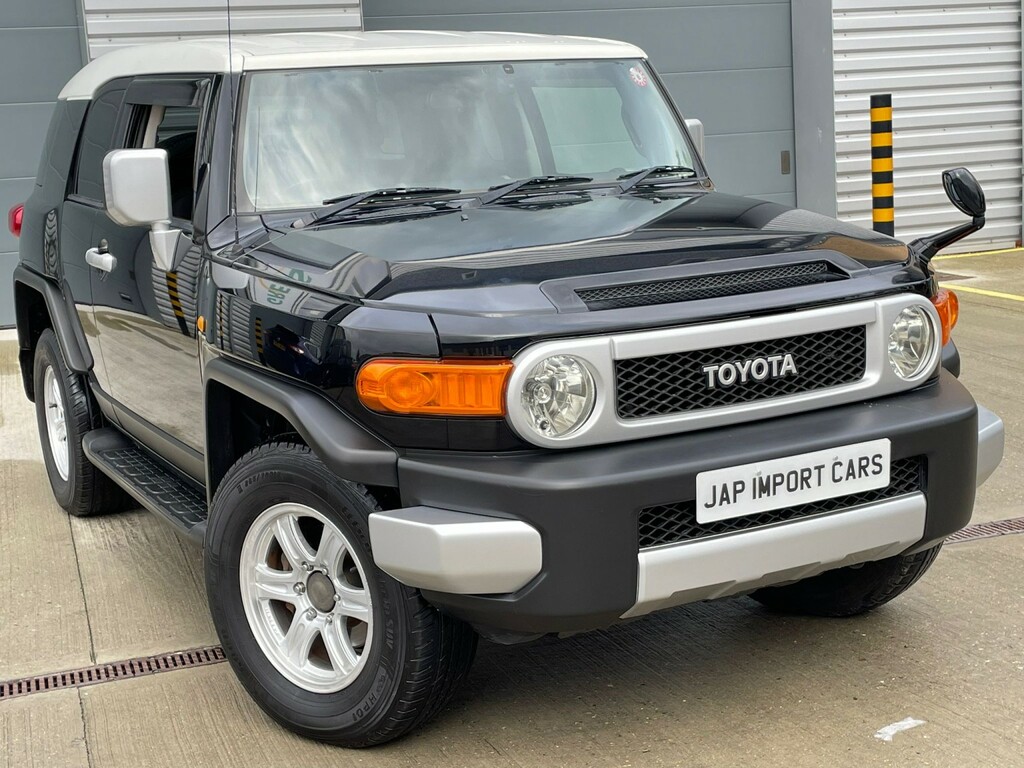 Toyota FJ Cruiser 11 2012 Model 4.0 V6 Rare Model With Full Leather Black