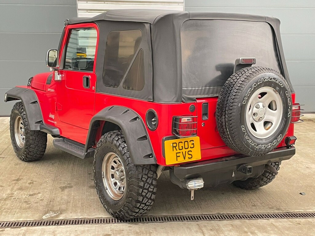 Jeep Wrangler 4.0 Summer Edition Red #4