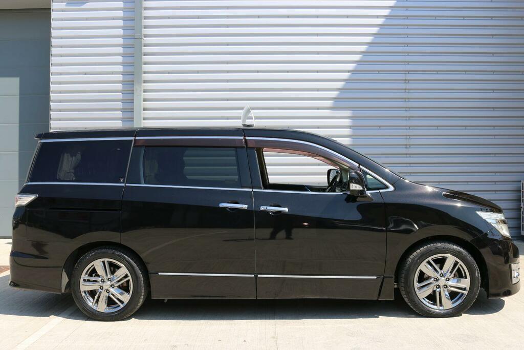 Nissan Elgrand 3.5 V6 Black #5