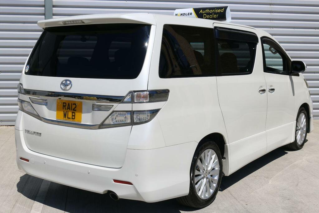 Toyota Vellfire 2.4 7 Seater Armchair Recliners RA12WLB White #4