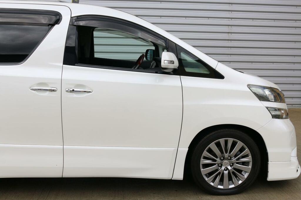 Toyota Vellfire -Fresh Import Stunning White #6