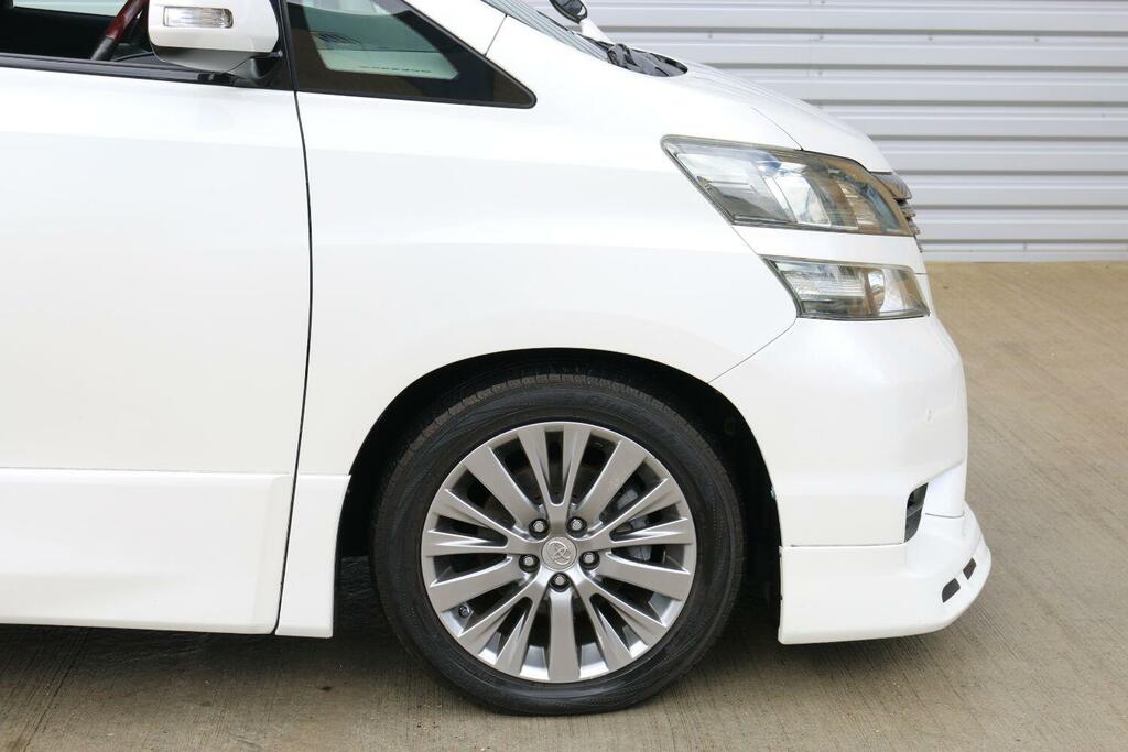 Toyota Vellfire -Fresh Import Stunning White #5