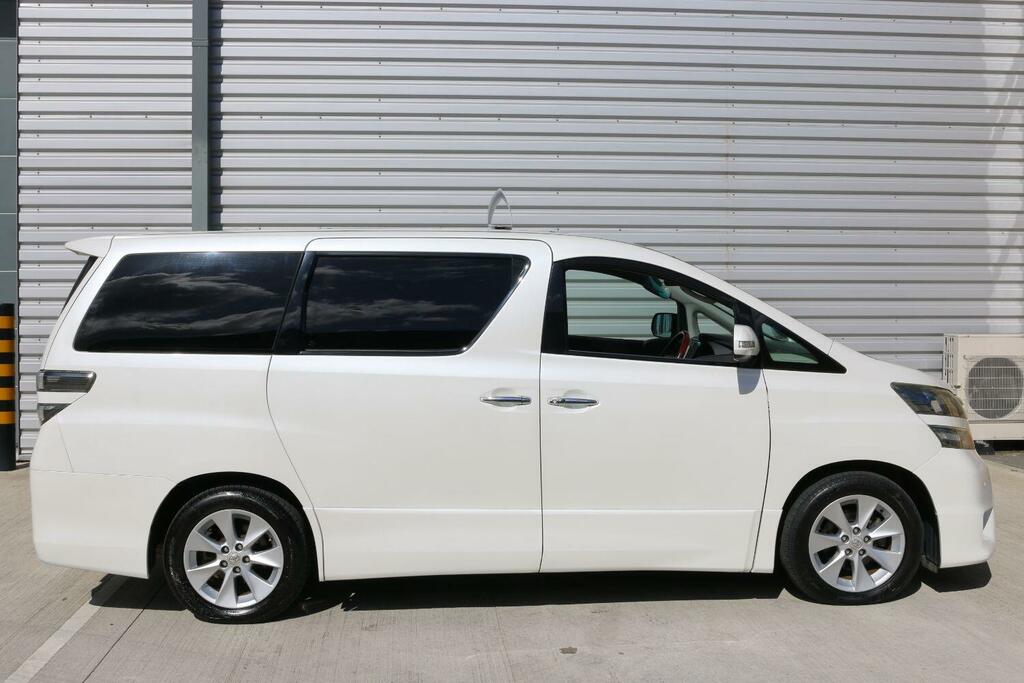 Toyota Vellfire 2.4 Vvti White #3