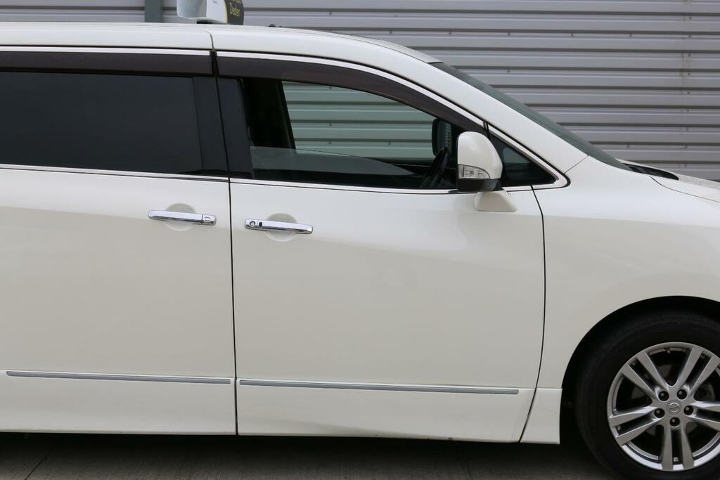 Nissan Elgrand 2.5 Rider RA11JKJ White #6