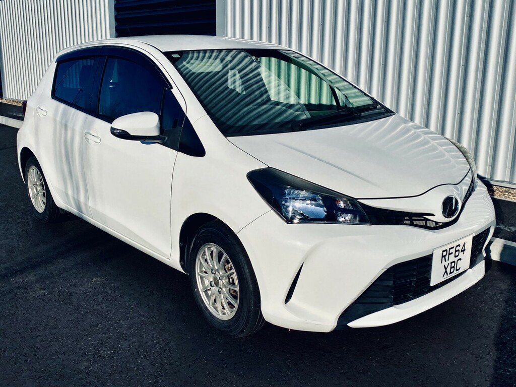 Toyota Yaris Yaris Excel Vvt-i White #5