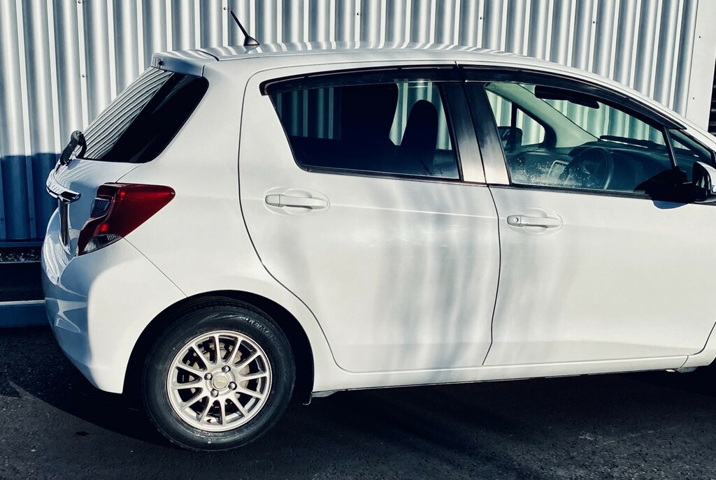 Toyota Yaris Yaris Excel Vvt-i White #6