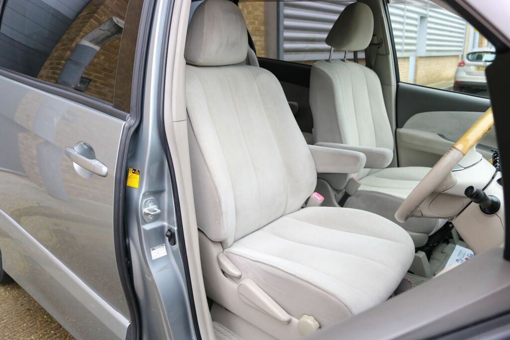Toyota Estima 2.4 Black #26