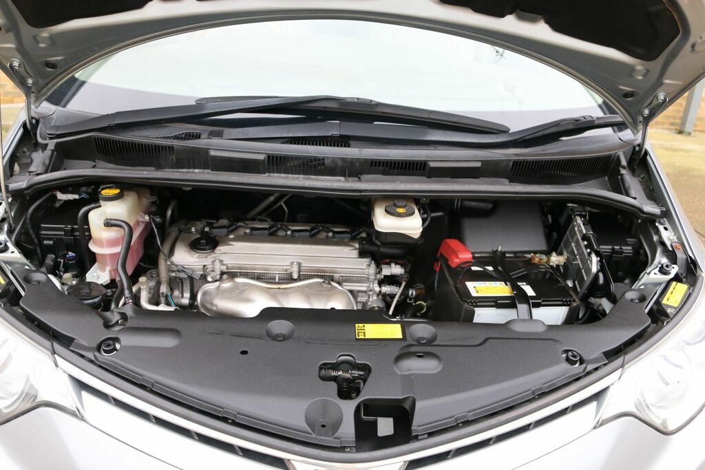 Toyota Estima 2.4 Black #38