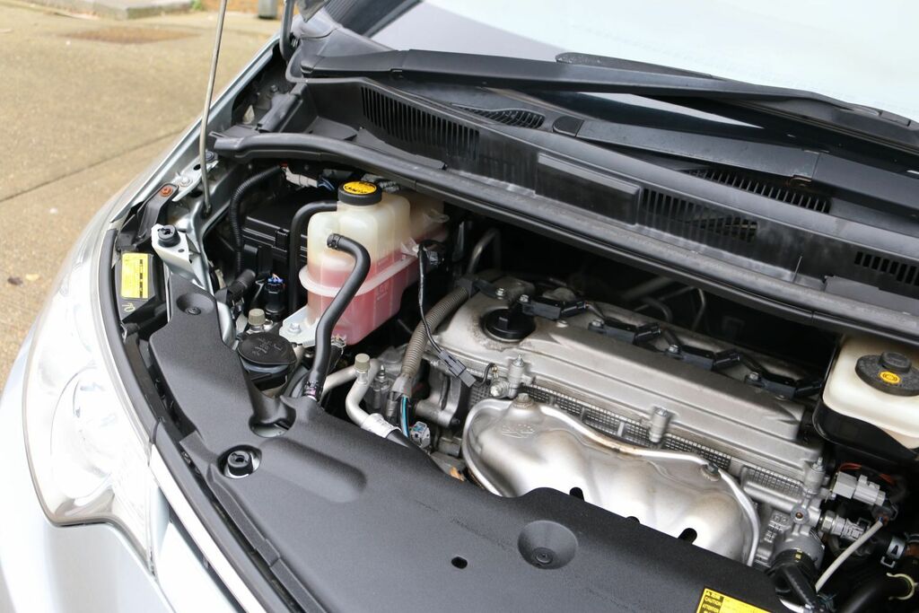 Toyota Estima 2.4 Black #39