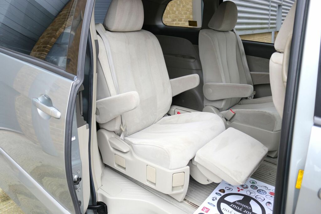 Toyota Estima 2.4 Black #29