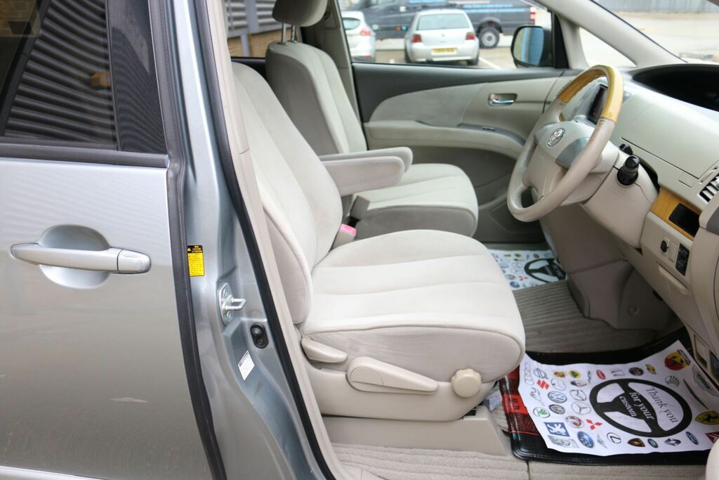 Toyota Estima 2.4 Black #25