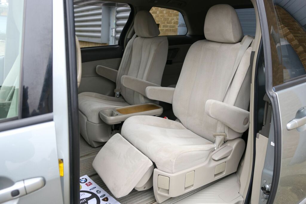 Toyota Estima 2.4 Black #33