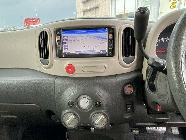 Nissan Cube  Gold #10