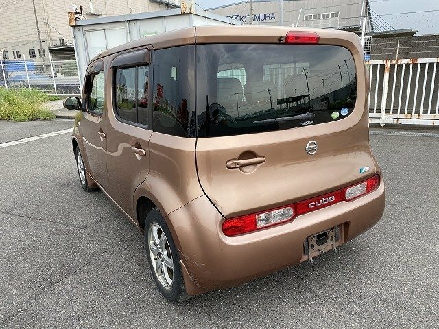Nissan Cube Hatchback 2009 - 2011 Brown #3