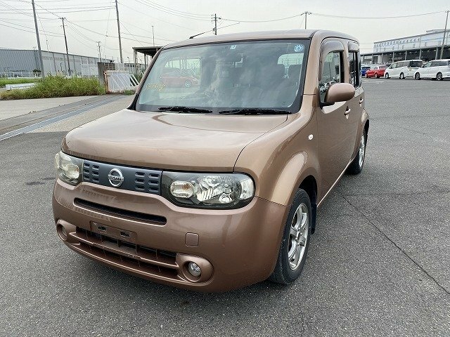 Nissan Cube  Gold #24