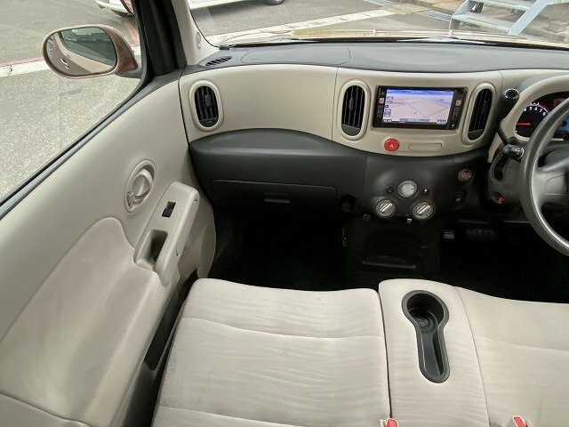 Nissan Cube  Gold #7