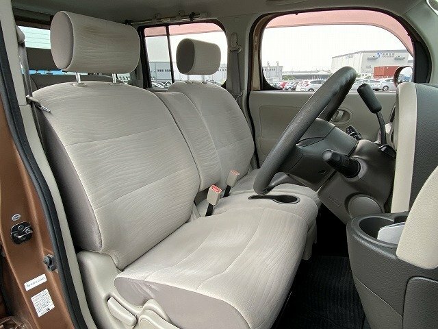 Nissan Cube  Gold #16