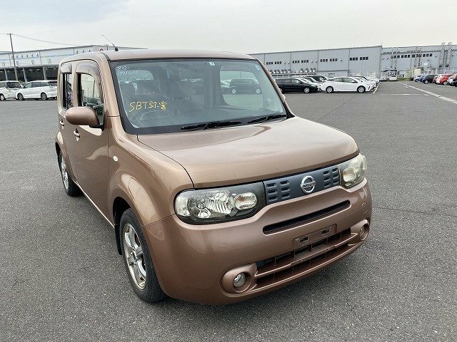 Nissan Cube  Gold #23
