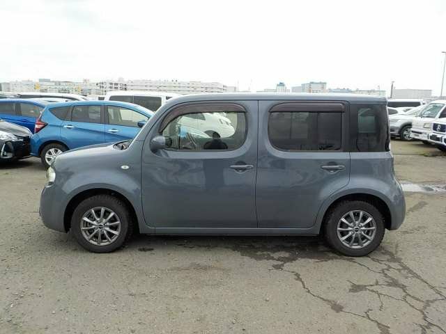 Nissan Cube Hatchback 2009 - 2011 Grey #2