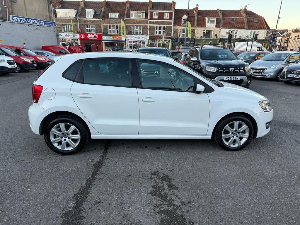 Volkswagen Polo Hatchback 1.4 Match Euro 5 201313 White #2