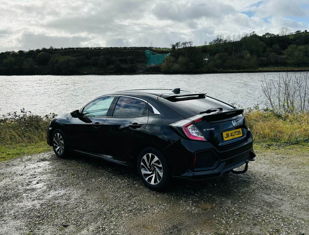 Honda Civic 1.0 Vtec Turbo Se FD67BSX Black #5