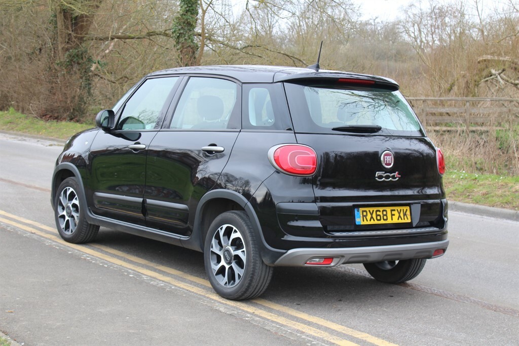 Fiat 500L City Cross RX68FXK Black #3