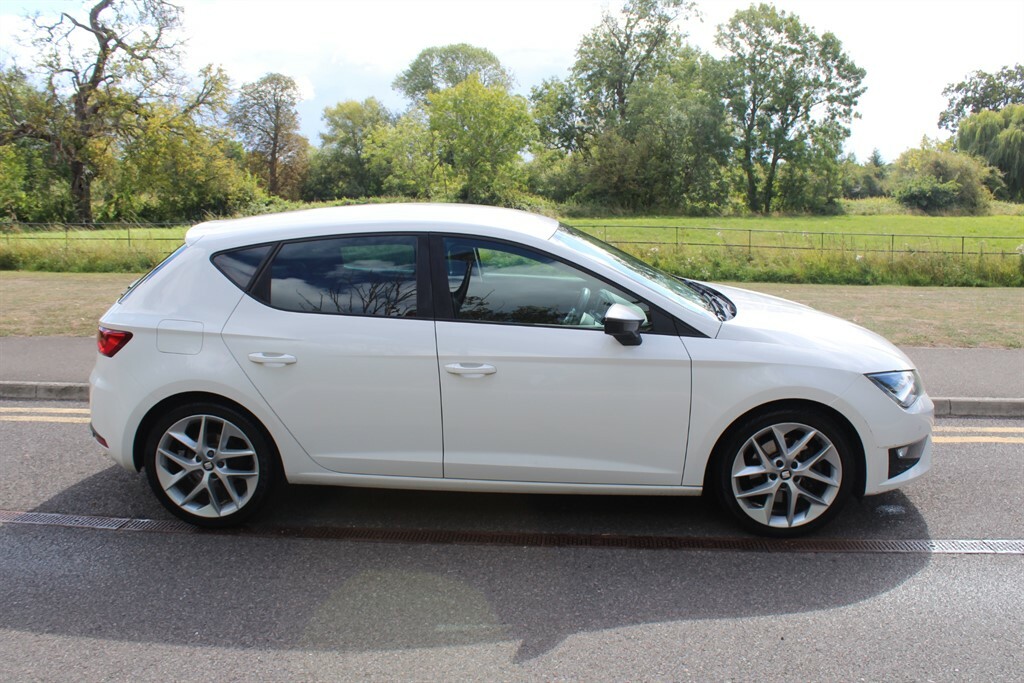 Seat Leon Tsi Fr Technology WU15MPX White #4