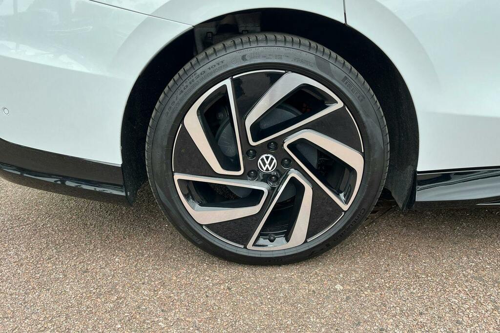 Volkswagen ID.7 Pro 77Kwh Match Tourer GJ74CCA White #5