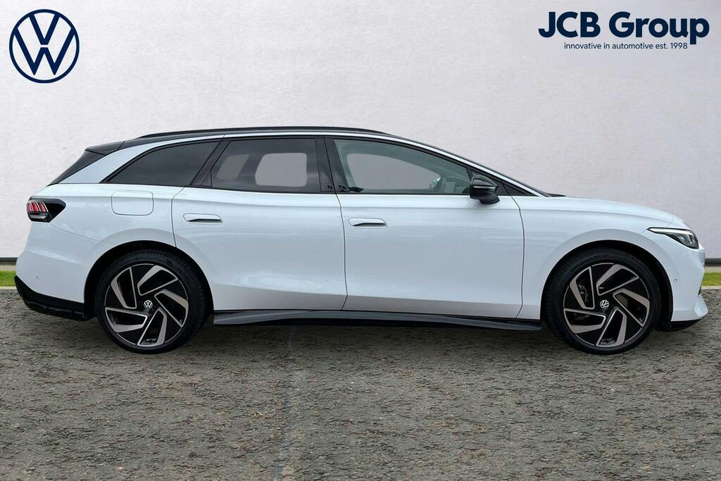 Volkswagen ID.7 Pro 77Kwh Match Tourer GJ74CCA White #4