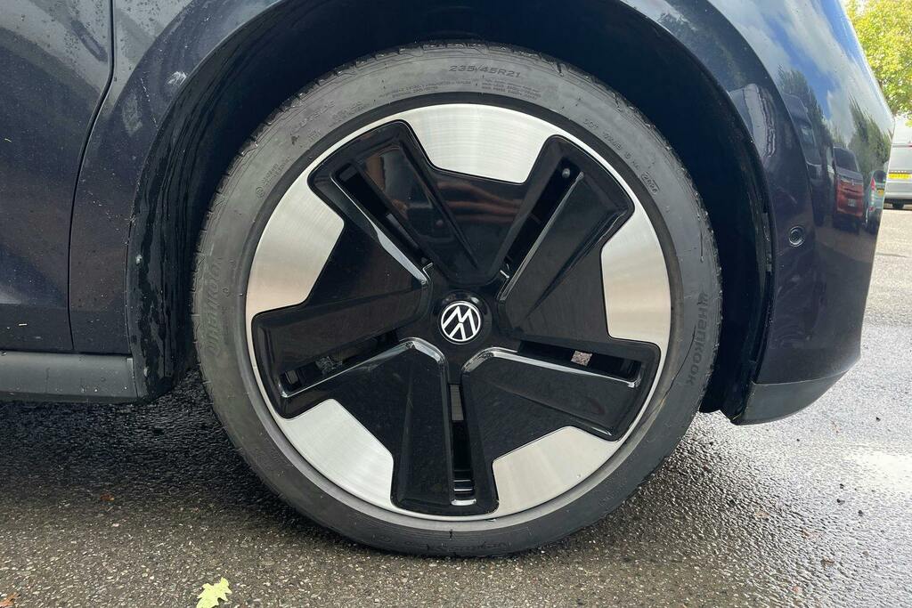 Volkswagen ID.Buzz Pro 77Kwh 1St Edition Mpv GU23DWM Blue #5